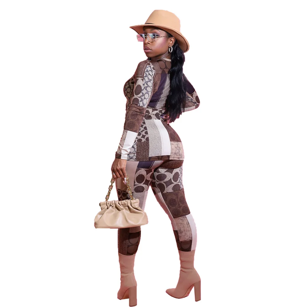 Women Two Piece 2021 Patchwork Print Long Sleeve Round Neck Slim Tops & Bodycon Sweatpants Joggers Outfits Winter Casual Sets
Women Two Piece 2021 Patchwork Print Long Sleeve Round Neck Slim Tops & Bodycon Sweatpants Joggers Outfits Winter Casual Sets