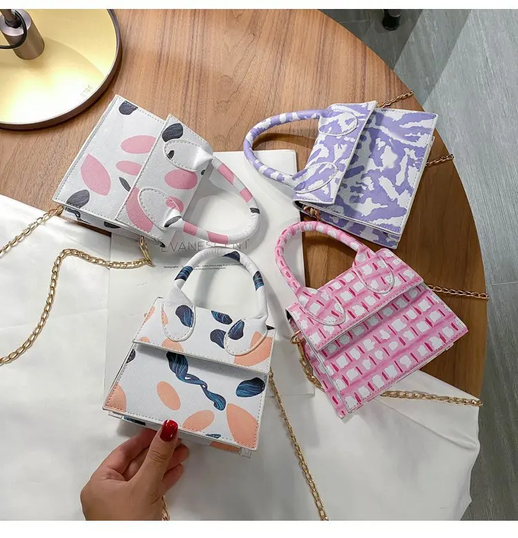 NEW 2020 Women Bag Korea Candy Color Fashion Mini Women Handbag Package Casual Belt Portable Messenger Shoulder Bags
NEW 2020 Women Bag Korea Candy Color Fashion Mini Women Handbag Package Casual Belt Portable Messenger Shoulder Bags