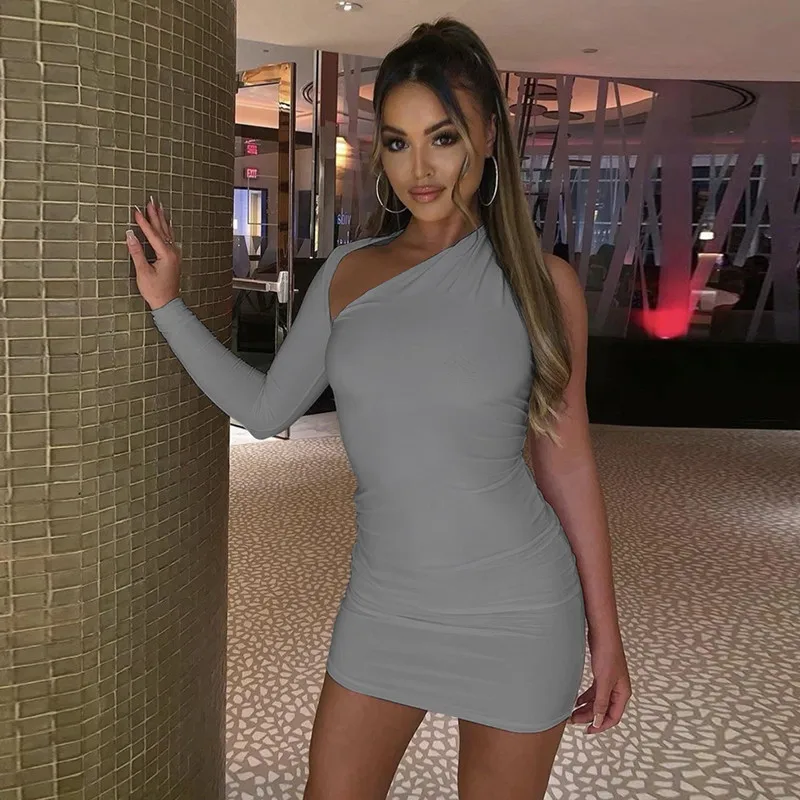 New 2021 One-shoulder Hollow Out Long Sleeve Sexy Mini Dress Autumn Winter Women Party White Elegant Casual Streetwear Outfits
New 2021 One-shoulder Hollow Out Long Sleeve Sexy Mini Dress Autumn Winter Women Party White Elegant Casual Streetwear Outfits