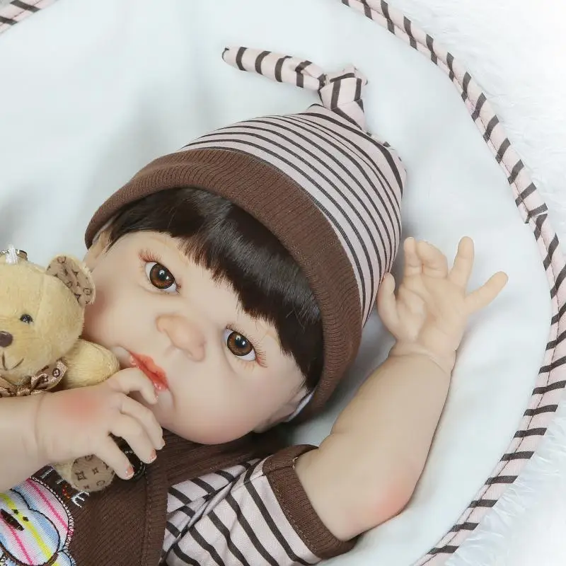 NPK 55cm full silicone sumilation newborn baby boy with black pasted hair silicone reborn baby doll gifts and toys for kids
NPK 55cm full silicone sumilation newborn baby boy with black pasted hair silicone reborn baby doll gifts and toys for kids