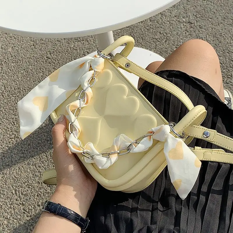 Crossbody Bag Women Designer Shoulder Bag Female Handbag Purse Chain Women Bag Fashion Ribbon Backpack 2021 PU Leather Zipper
Crossbody Bag Women Designer Shoulder Bag Female Handbag Purse Chain Women Bag Fashion Ribbon Backpack 2021 PU Leather Zipper