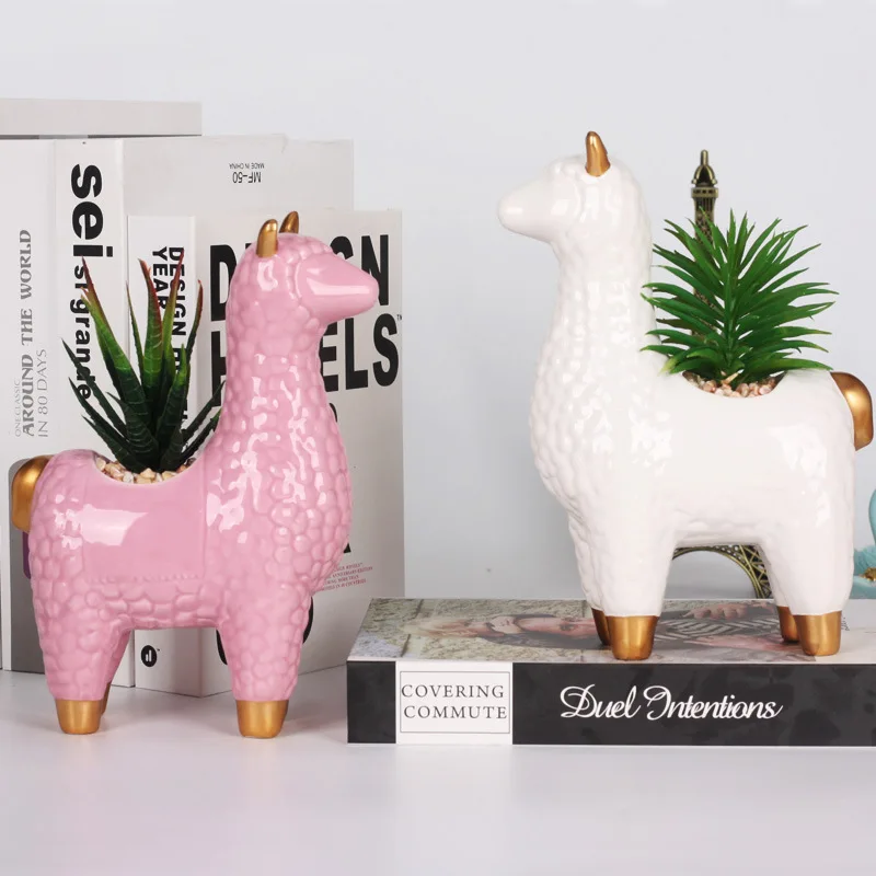 Ceramic crafts personality cute alpaca cartoon animal office desktop home decoration accessories for living room
Ceramic crafts personality cute alpaca cartoon animal office desktop home decoration accessories for living room