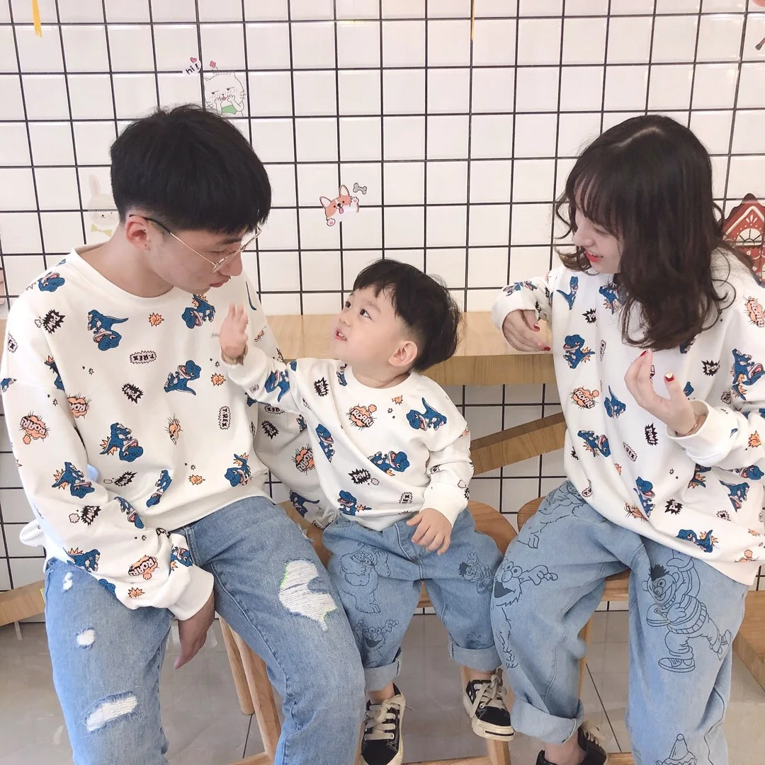 Daughter Mom and Baby Girl Matching Clothes Korean Couple Family Matching Outfits Sisters Cute Autumn Camiseta Clothes AE50FC
Daughter Mom and Baby Girl Matching Clothes Korean Couple Family Matching Outfits Sisters Cute Autumn Camiseta Clothes AE50FC