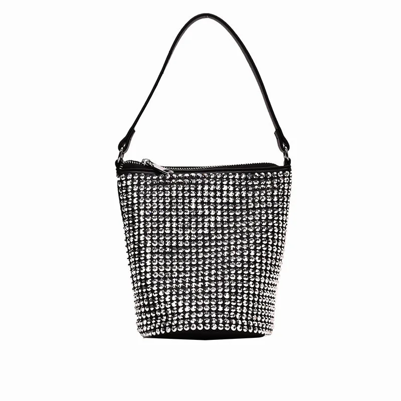 Korean Style Diamond Fashion Bucket Bag Elegant Handbag Soft Handle Womens Armpit Design Shoulder Bag Casual Crossbody Bags
Korean Style Diamond Fashion Bucket Bag Elegant Handbag Soft Handle Womens Armpit Design Shoulder Bag Casual Crossbody Bags