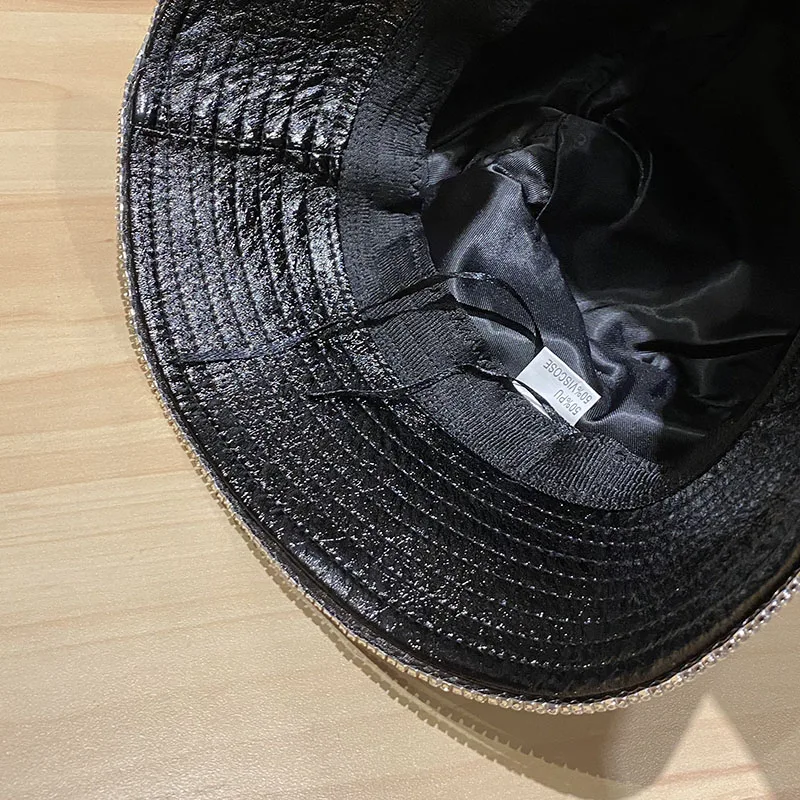 PU Faux Leather Solid Bucket Hat Women Flat Top Fishing Caps Spring Autumn Outdoors All Match Sun Hat Rhinestone Fashion Cap
PU Faux Leather Solid Bucket Hat Women Flat Top Fishing Caps Spring Autumn Outdoors All Match Sun Hat Rhinestone Fashion Cap