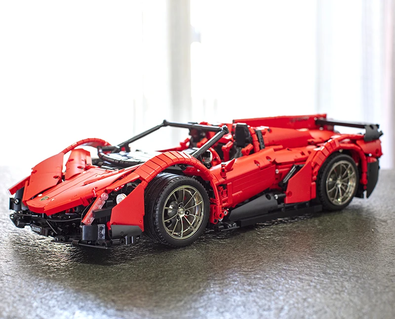 DHL 13079 compatible with MOC Veneno Lamborghini sports car electric remote control assembly building block toy 1 order
DHL 13079 compatible with MOC Veneno Lamborghini sports car electric remote control assembly building block toy 1 order