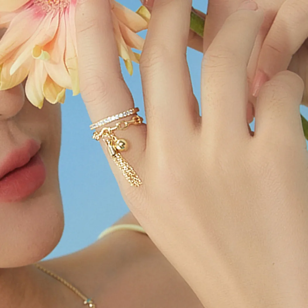 Simple yarn ball hanging ear openingwoman ring
Simple yarn ball hanging ear openingwoman ring