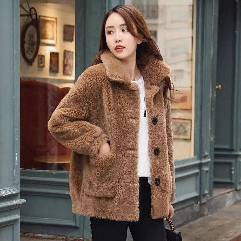Winter Fashion Casual Faux Fur Coat Woman Solid Korean Style Long Sleeve Jacket With Button Sweet Lady Outerwear Plus Size 
Winter Fashion Casual Faux Fur Coat Woman Solid Korean Style Long Sleeve Jacket With Button Sweet Lady Outerwear Plus Size
