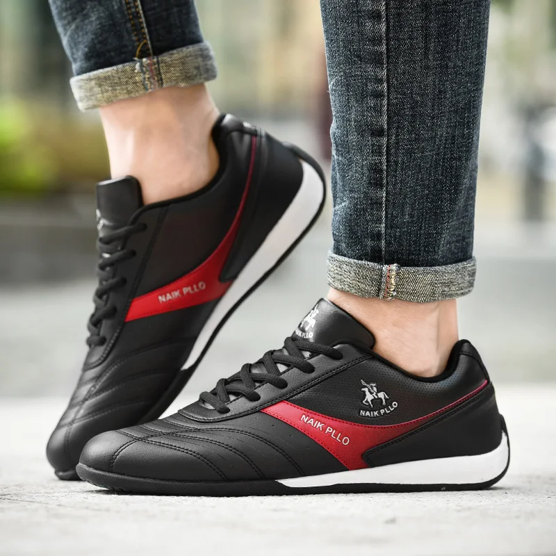 Classic Casual Men's Sneakers Lace Up Leather Running Shoes White Black Tourist Walking Shoes Comfortable Outdoor Sport Shoes
Classic Casual Men's Sneakers Lace Up Leather Running Shoes White Black Tourist Walking Shoes Comfortable Outdoor Sport Shoes