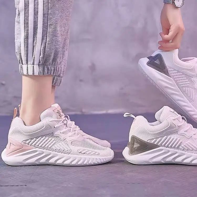 2021 Shoes female student Korean versatile women's sports leisure and comfortable running pink little white shoes
2021 Shoes female student Korean versatile women's sports leisure and comfortable running pink little white shoes