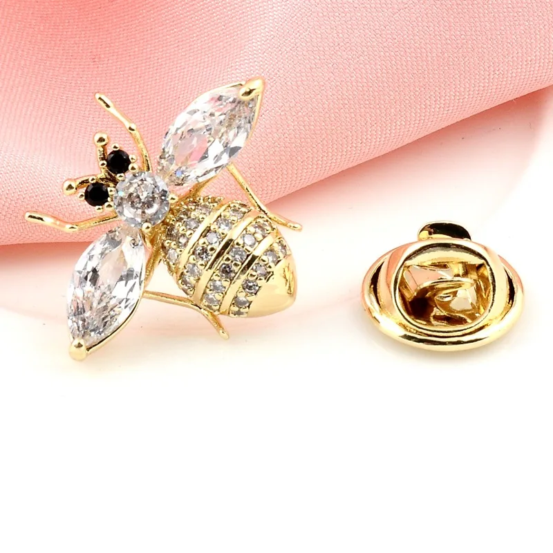 2020 New Fashion Brooch Bee Zircon Insect Pin Fixed Collar for women men Cloth Cap Scarf Badge Fashion Jewelry Accessorie
2020 New Fashion Brooch Bee Zircon Insect Pin Fixed Collar for women men Cloth Cap Scarf Badge Fashion Jewelry Accessorie