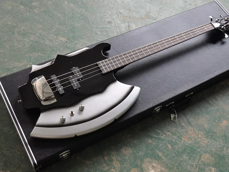 Factory custom 4 Strings Axe Bass Guitar with Rosewood fingerboard,Chrome Hardware,Provide customized service 
Factory custom 4 Strings Axe Bass Guitar with Rosewood fingerboard,Chrome Hardware,Provide customized service