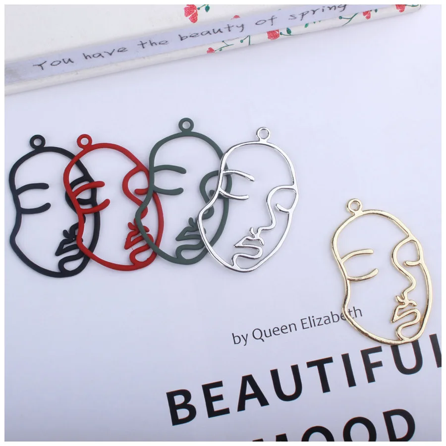10pcs alloy rubber paint face earring pendant 27*44mm face shape DIY making earrings necklace decoration female
10pcs alloy rubber paint face earring pendant 27*44mm face shape DIY making earrings necklace decoration female