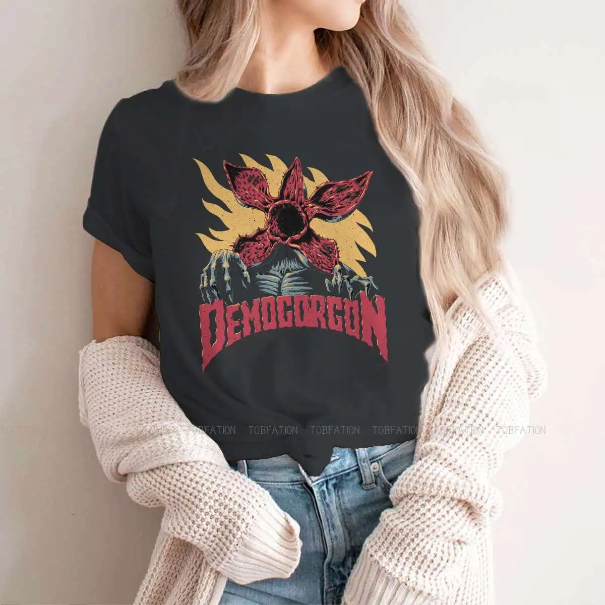 Женская футболка с головой сирены, человекоидный монстр, женские топы Demogorgon, смешные футболки с графическим рисунком, Женская хлопковая Футболка 5XL
Женская футболка с головой сирены, человекоидный монстр, женские топы Demogorgon, смешные футболки с графическим рисунком, Женская хлопковая Футболка 5XL