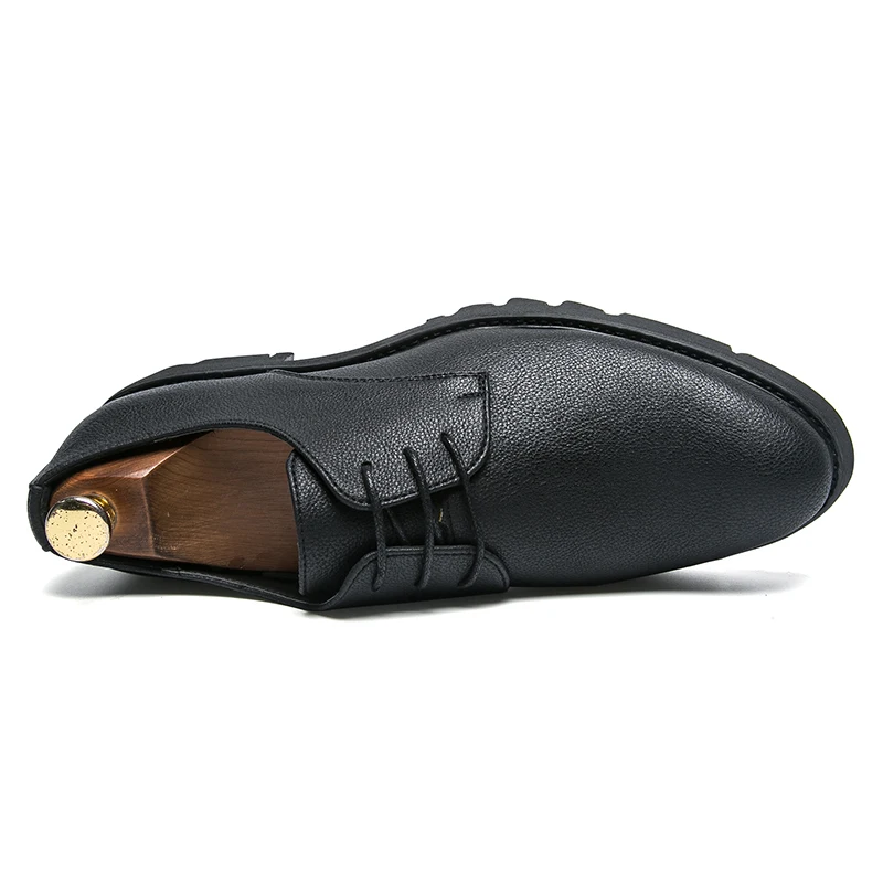 Fashion Soft Leather Shoes Men Lace Up Brogue Shoes Size 39-44 Male Ourdoor Footwear Black Casual Shoes Zapatillas Hombre
Fashion Soft Leather Shoes Men Lace Up Brogue Shoes Size 39-44 Male Ourdoor Footwear Black Casual Shoes Zapatillas Hombre