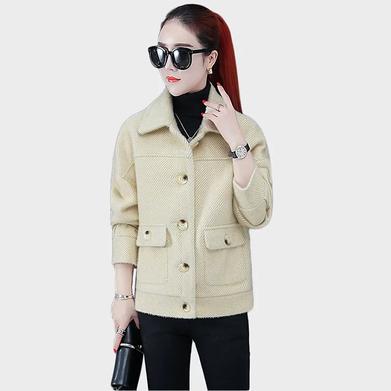 Haute couture Woolen coat women large size short jacket autumn Youth clothing for women Imitate Mink cashmere coats Padded 016
Haute couture Woolen coat women large size short jacket autumn Youth clothing for women Imitate Mink cashmere coats Padded 016