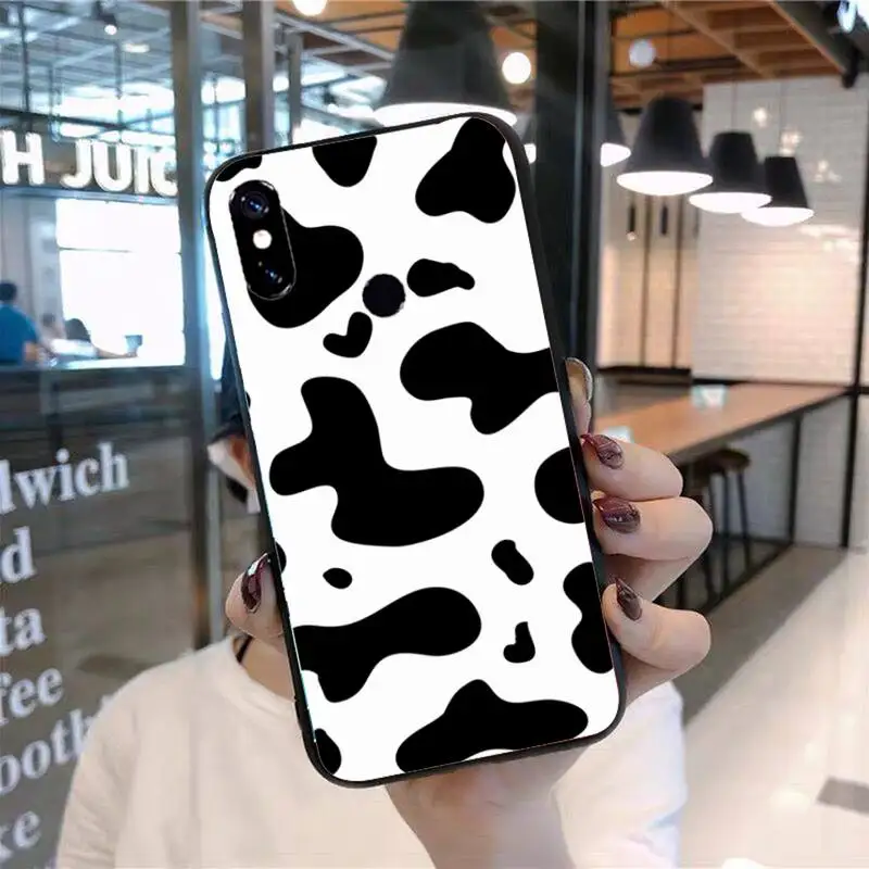 White Black Cow Symbol Phone Case For Xiaomi Redmi 7 8 9t 9se k20 mi8 max3 lite 9 note 9s 10 pro
White Black Cow Symbol Phone Case For Xiaomi Redmi 7 8 9t 9se k20 mi8 max3 lite 9 note 9s 10 pro