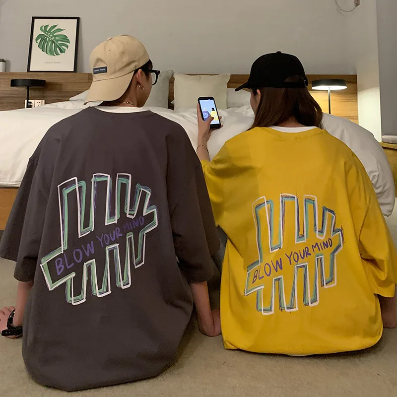 Hip-hop Couple Short-sleeved T-shirt Summer Korean Version Loose Casual Man T-shirt Fish Bones Printing Short Sleeve T-shirt 
Hip-hop Couple Short-sleeved T-shirt Summer Korean Version Loose Casual Man T-shirt Fish Bones Printing Short Sleeve T-shirt