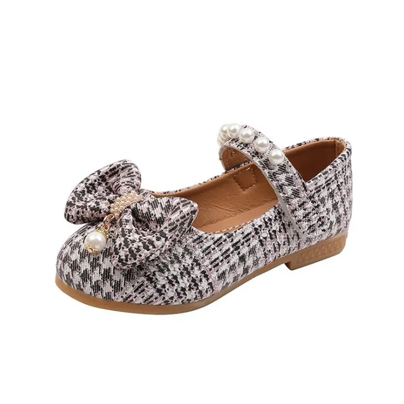New Children Princess Shoes Baby Girls Flat Leather Sandals Fashion Sequin Soft Kids Dance Party Sparkly Shoes
New Children Princess Shoes Baby Girls Flat Leather Sandals Fashion Sequin Soft Kids Dance Party Sparkly Shoes