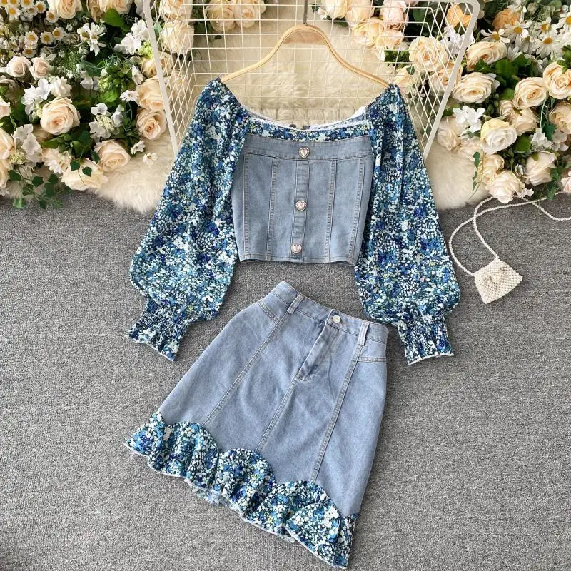 Age-reducing Outfits 2021 new female design feeling floral bubble sleeve stitching denim jacket short skirt tide
Age-reducing Outfits 2021 new female design feeling floral bubble sleeve stitching denim jacket short skirt tide
