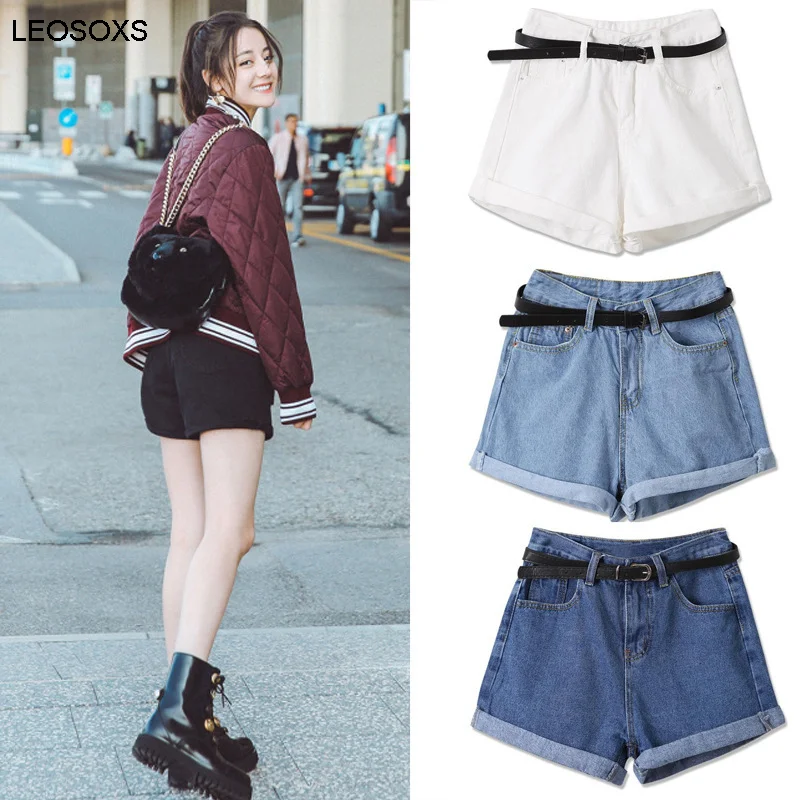 Women's Fashion Jeans 2021 Summer Women New Style Rolled Up Women's High-waist Shorts Casual Solid Color Jeans
Women's Fashion Jeans 2021 Summer Women New Style Rolled Up Women's High-waist Shorts Casual Solid Color Jeans