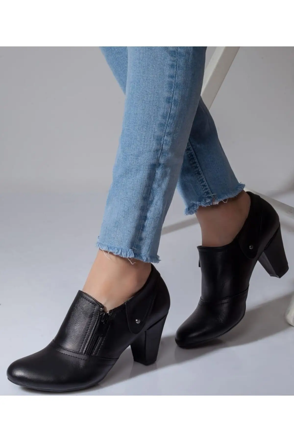 2021 Ladies Pumps Layra New Fashion Stylish Lady Hot Party Designer Brand Women Pumps Shoes Elegant High Quality
2021 Ladies Pumps Layra New Fashion Stylish Lady Hot Party Designer Brand Women Pumps Shoes Elegant High Quality