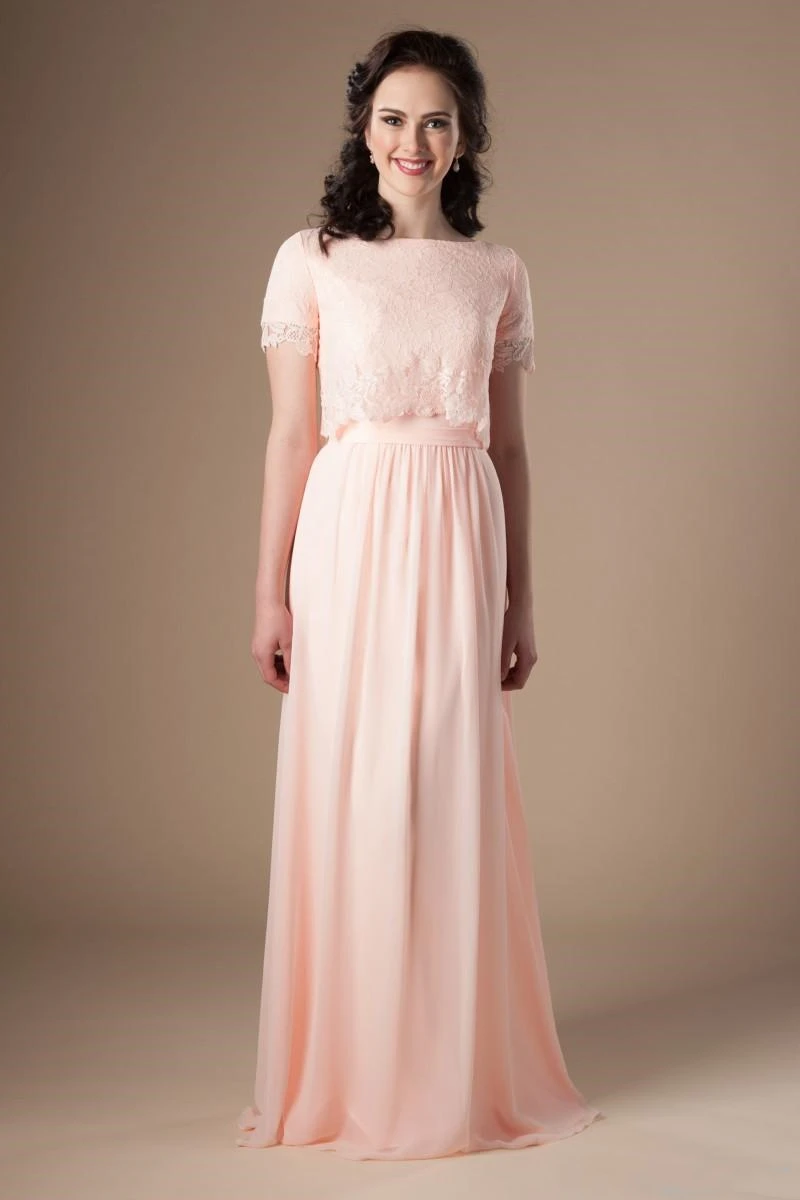 Blue Long Modest Bridesmaid Dresses With Short Sleeves Lace Top A-line Formal Boho Rustic Religious Wedding Party Dress
Blue Long Modest Bridesmaid Dresses With Short Sleeves Lace Top A-line Formal Boho Rustic Religious Wedding Party Dress