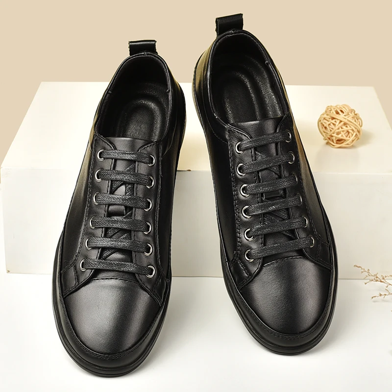 2022 New Classic Men's Casual Shoes Breathable Genuine Leather Flats Vintage Leisure Men Shoe Comfortable Driving Footwear
2022 New Classic Men's Casual Shoes Breathable Genuine Leather Flats Vintage Leisure Men Shoe Comfortable Driving Footwear