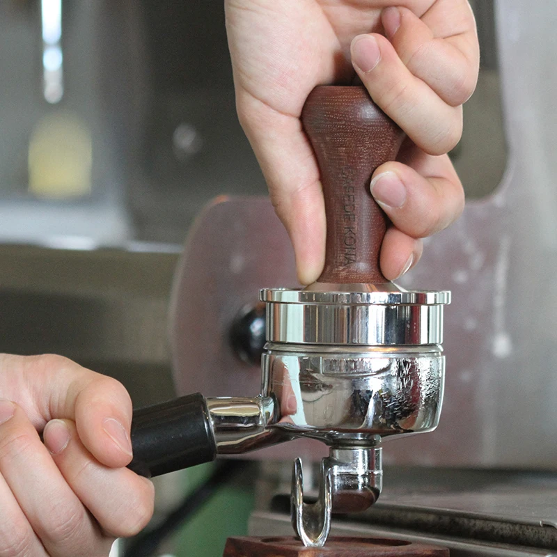 CAFEDE KONA tamper base flat 51/ 57.5mm stainless steel,rubber wood handles barista tool espresso grinder Handmade coffee tamper
CAFEDE KONA tamper base flat 51/ 57.5mm stainless steel,rubber wood handles barista tool espresso grinder Handmade coffee tamper