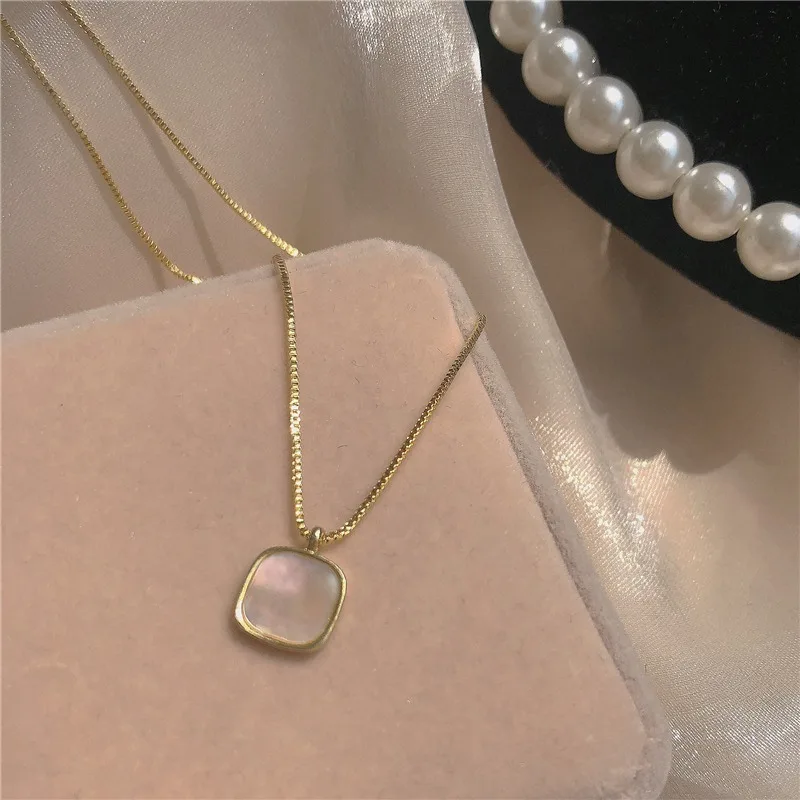 Hot New Necklace Fashion Popular White Alloy Shell Beach Simple Necklace Women Accessories Jewellery Steampunk Wholesale
Hot New Necklace Fashion Popular White Alloy Shell Beach Simple Necklace Women Accessories Jewellery Steampunk Wholesale