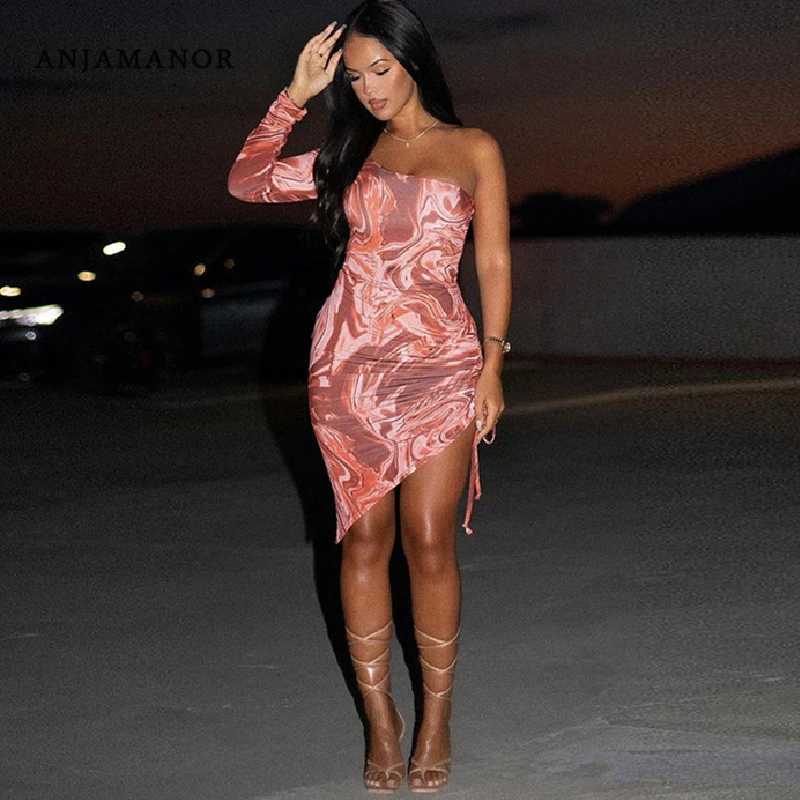 ANJAMANOR Sexy Backless Bodycon Mini Dresses Clubwear Women Irregular Side Drawstring One Shoulder Long Sleeve Dress D96-BF21
ANJAMANOR Sexy Backless Bodycon Mini Dresses Clubwear Women Irregular Side Drawstring One Shoulder Long Sleeve Dress D96-BF21