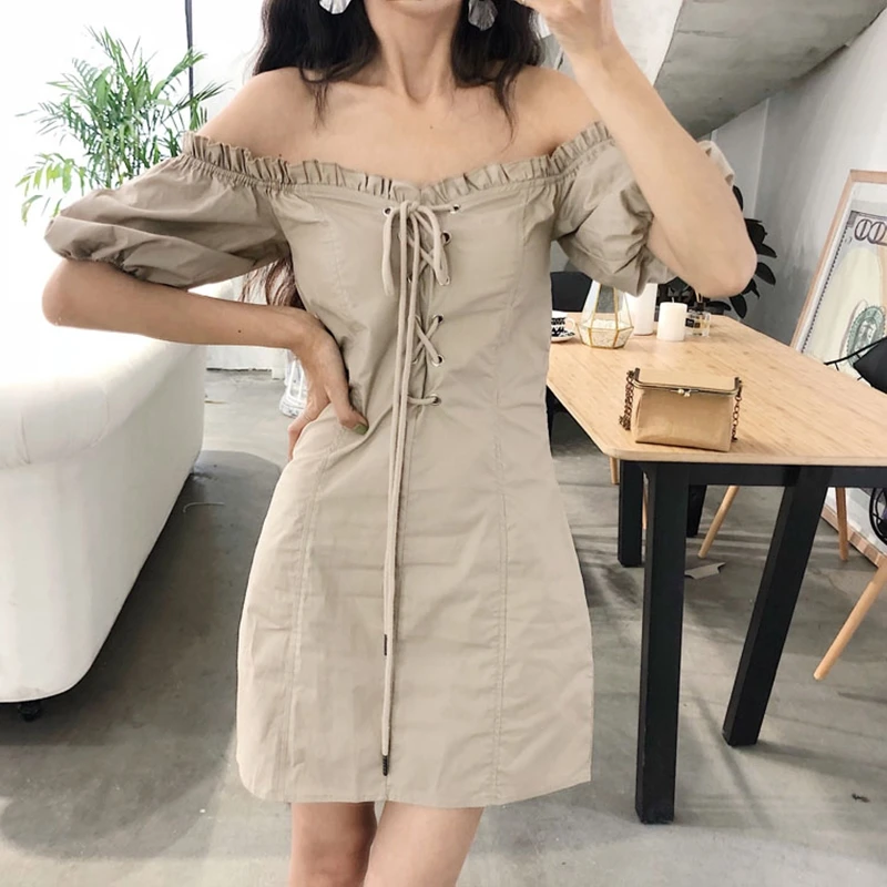 2021 Summer New Lace-up Hepburn Style Little Black Dress French Puff Sleeve off-Shoulder Shoulder-Baring Skirt Dress Women
2021 Summer New Lace-up Hepburn Style Little Black Dress French Puff Sleeve off-Shoulder Shoulder-Baring Skirt Dress Women