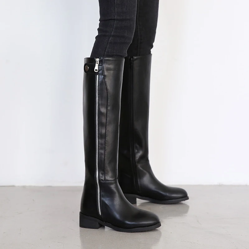 Женские ботинки на платформе, черные повседневные ботинки с круглым носком, на высоком каблуке, Размеры 33-42, для осени и зимы, 2020
Женские ботинки на платформе, черные повседневные ботинки с круглым носком, на высоком каблуке, Размеры 33-42, для осени и зимы, 2020