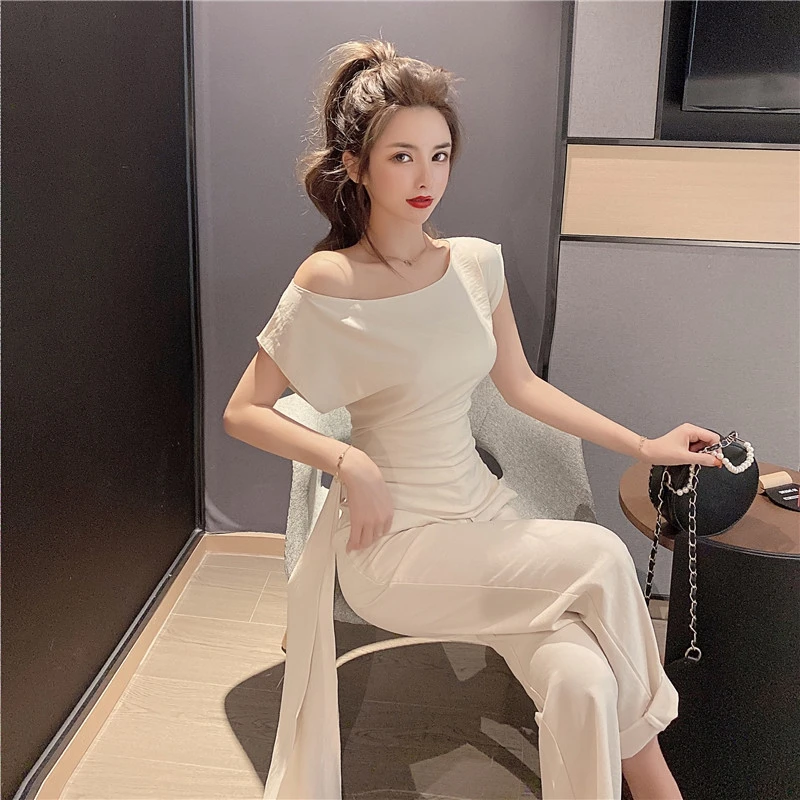 New 2020 Summer Fashion Women's casual Pants Suits Solid color Women 2 Pieces Set one shoulder crop Top+High waist Wide leg pant
New 2020 Summer Fashion Women's casual Pants Suits Solid color Women 2 Pieces Set one shoulder crop Top+High waist Wide leg pant