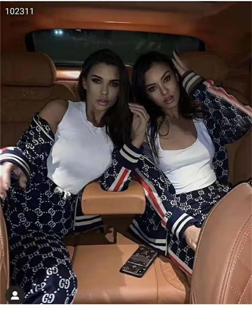 Nice High Quality Letter Printing Loose Suit + Couple Vogue Sports Suit
Nice High Quality Letter Printing Loose Suit + Couple Vogue Sports Suit