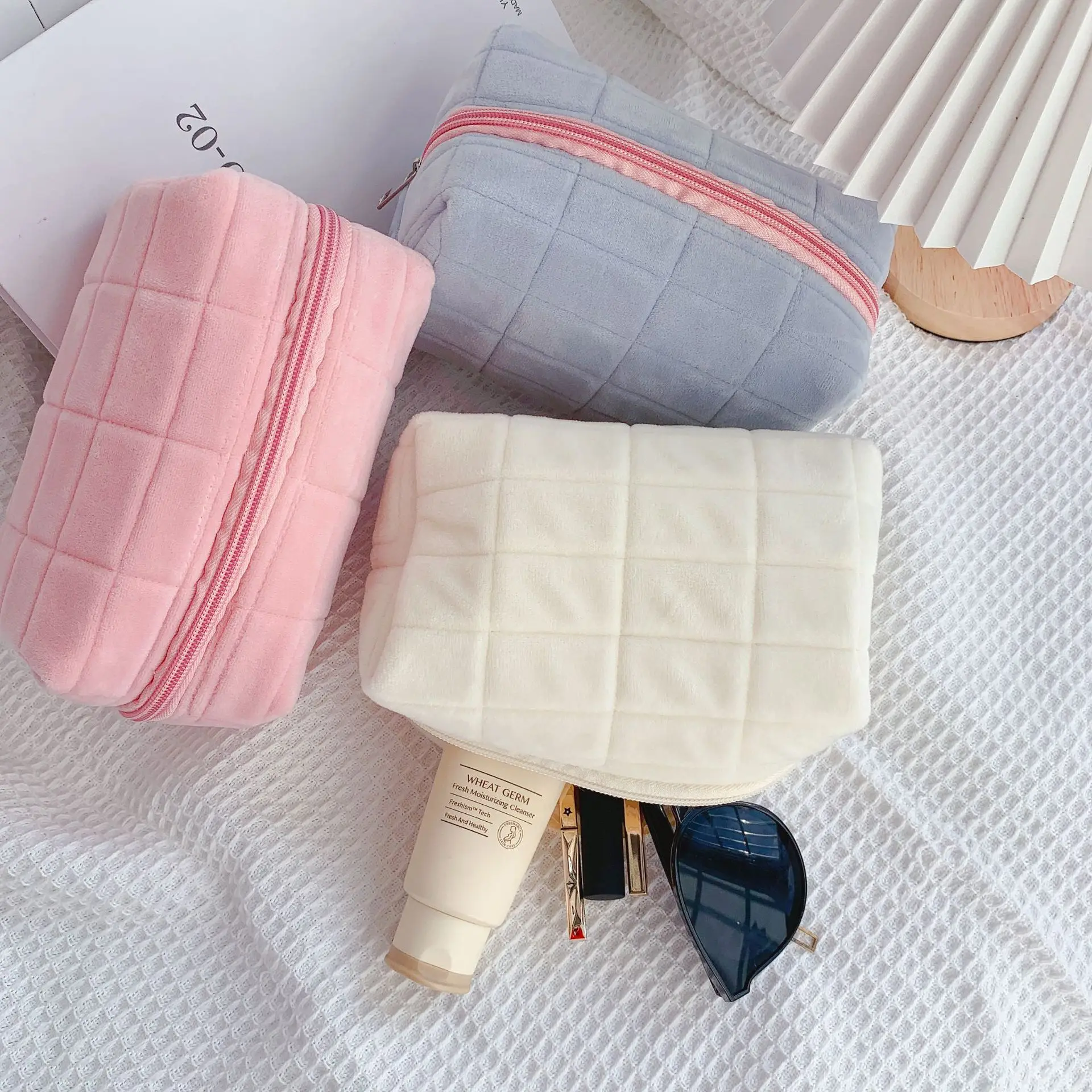 Makeup Cosmetic Storage Woman Travel Organizer Ziplock Pillow Soft Bag Fleece Stationery Case Portable Tourism Toiletry Kit
Makeup Cosmetic Storage Woman Travel Organizer Ziplock Pillow Soft Bag Fleece Stationery Case Portable Tourism Toiletry Kit
