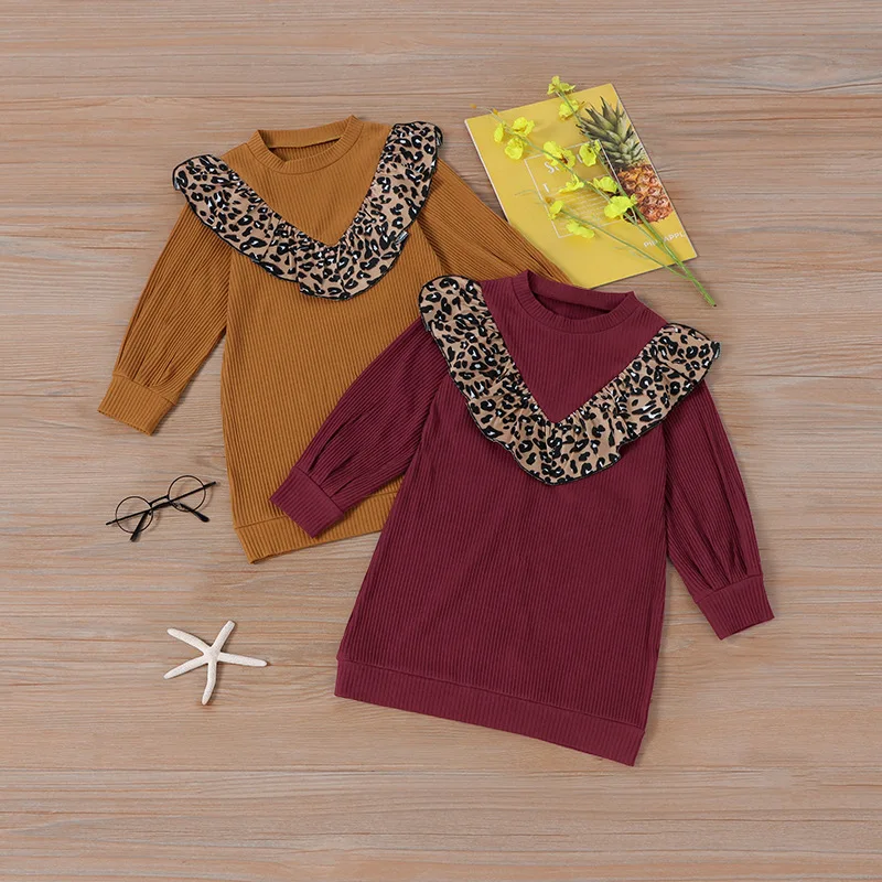 2021 autumn new V-shaped leopard lace long personalized pit strip girls' sweater girl clothes
2021 autumn new V-shaped leopard lace long personalized pit strip girls' sweater girl clothes