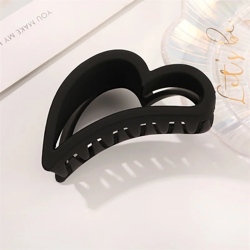 2021 New Hair Clips for Women Claw Clip Elegant Solid Color Love Shape Crab for Hair Girl Hair Clips Hair Accessories Hair Clips
2021 New Hair Clips for Women Claw Clip Elegant Solid Color Love Shape Crab for Hair Girl Hair Clips Hair Accessories Hair Clips