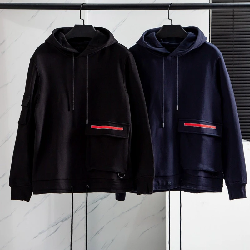 Новинка Осень 2021, мужской повседневный спортивный свитер с капюшоном и красным карманом
Новинка Осень 2021, мужской повседневный спортивный свитер с капюшоном и красным карманом