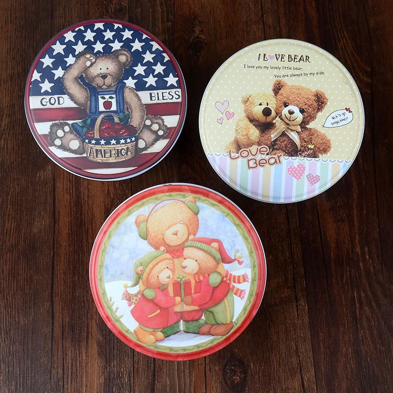 1PC Christmas Candy Box Iron Box DIY Candle Jar Balm Round Empty Iron Box Portable jewelry Lipstick Storage Box
1PC Christmas Candy Box Iron Box DIY Candle Jar Balm Round Empty Iron Box Portable jewelry Lipstick Storage Box
