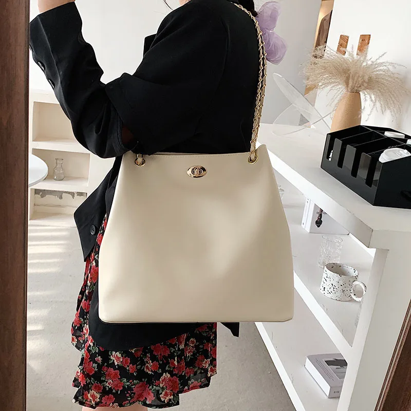 Fashion Handbags for Women Large Capacity Tote Bags Designer Chain Shoulder Bag High Quality Soft Leather Purses and Handbag
Fashion Handbags for Women Large Capacity Tote Bags Designer Chain Shoulder Bag High Quality Soft Leather Purses and Handbag