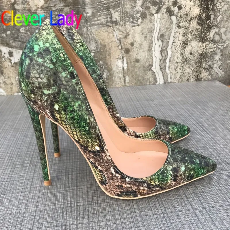 Туфли-лодочки женские на высоком каблуке, со змеиным принтом
Туфли-лодочки женские на высоком каблуке, со змеиным принтом