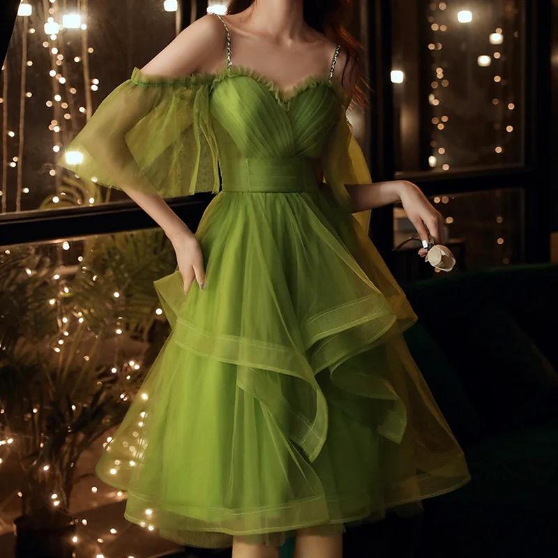 Women Runway Ruffle New Sweet Elegant Green Dress Midcalf Lady Princess Banquet Luxurious Noble Ball Dress Gown 2021 New Fashion
Women Runway Ruffle New Sweet Elegant Green Dress Midcalf Lady Princess Banquet Luxurious Noble Ball Dress Gown 2021 New Fashion
