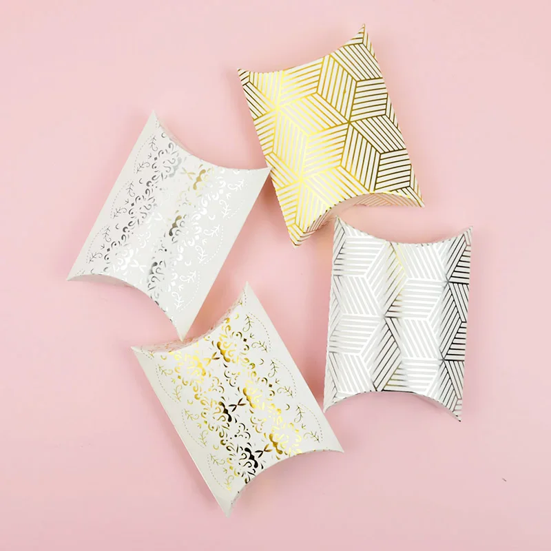 25pcs Candy Box Pillow Shape Paper Gift Boxes Wedding Party Favor Decoration for Birthday Favor Candy Dragees Packaging Supplies
25pcs Candy Box Pillow Shape Paper Gift Boxes Wedding Party Favor Decoration for Birthday Favor Candy Dragees Packaging Supplies