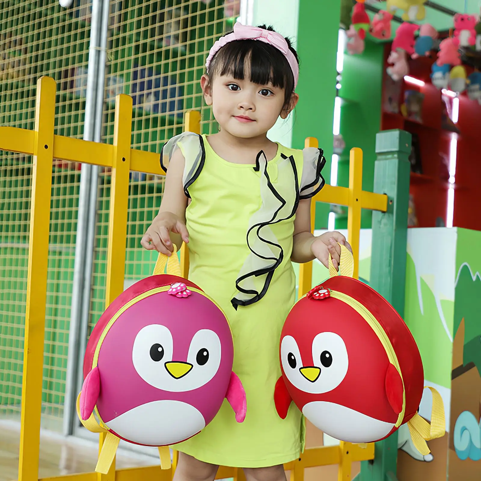 Children Penguin Outdoor Backpack Large Capacity Cute School Bag Cartoon Shoulder Bag Color Recognition Multiple Use Methods
Children Penguin Outdoor Backpack Large Capacity Cute School Bag Cartoon Shoulder Bag Color Recognition Multiple Use Methods