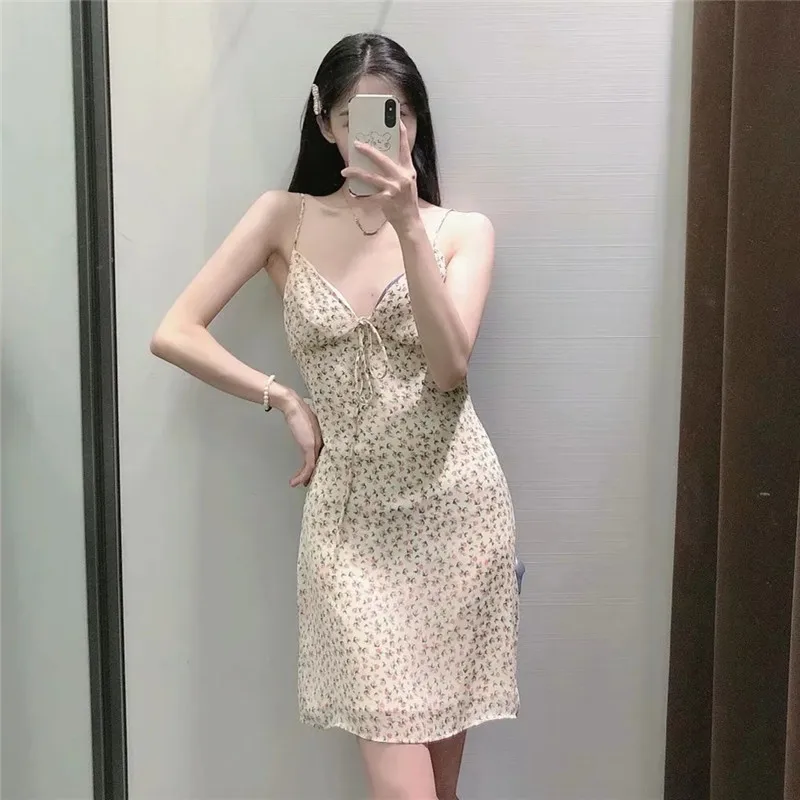 TRAF Za Summer Floral Dress Women Slip Chiffon Mini Dress Woman 2021 Backless Strappy Short Dresses Vintage Sexy Dresses
TRAF Za Summer Floral Dress Women Slip Chiffon Mini Dress Woman 2021 Backless Strappy Short Dresses Vintage Sexy Dresses
