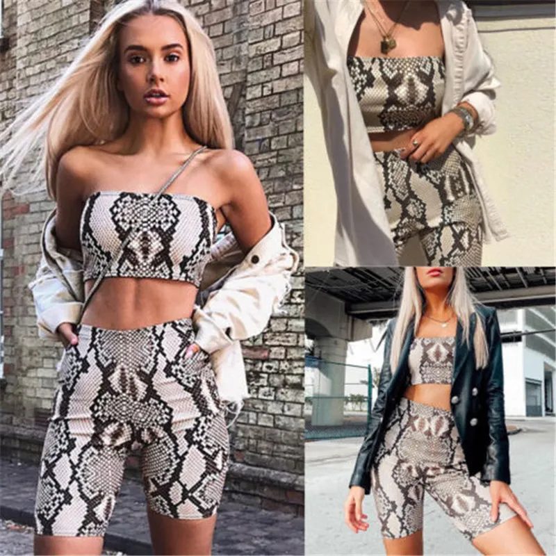Women's Clothing Summer Sleeveless Snake Print Crop Top Tube Shorts 2PCs Set Swimwear Beach 2020 Feminine Clothing Women Bikini
Women's Clothing Summer Sleeveless Snake Print Crop Top Tube Shorts 2PCs Set Swimwear Beach 2020 Feminine Clothing Women Bikini