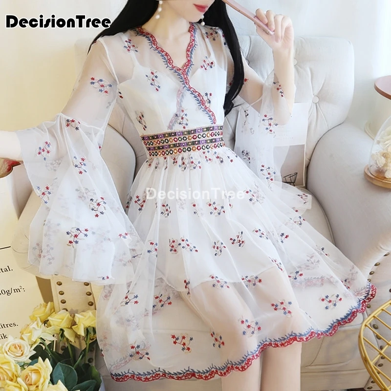 2022 традиционное китайское женское сказочное платье hanfu с v-образным вырезом древняя династия Хань принцесса кружевное национальное сцениче...
2022 традиционное китайское женское сказочное платье hanfu с v-образным вырезом древняя династия Хань принцесса кружевное национальное сцениче...