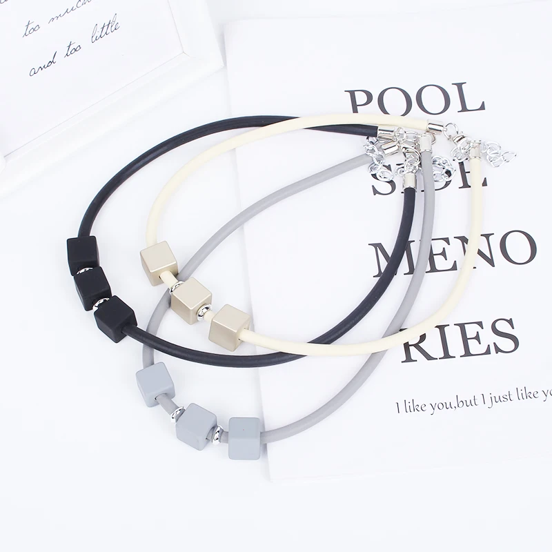 Bohemia Choker Necklace Fashion Plastic Square Bead Pendants And Necklaces Women Collar Jewelry Handmade Party Gift Neck Decor 
Bohemia Choker Necklace Fashion Plastic Square Bead Pendants And Necklaces Women Collar Jewelry Handmade Party Gift Neck Decor