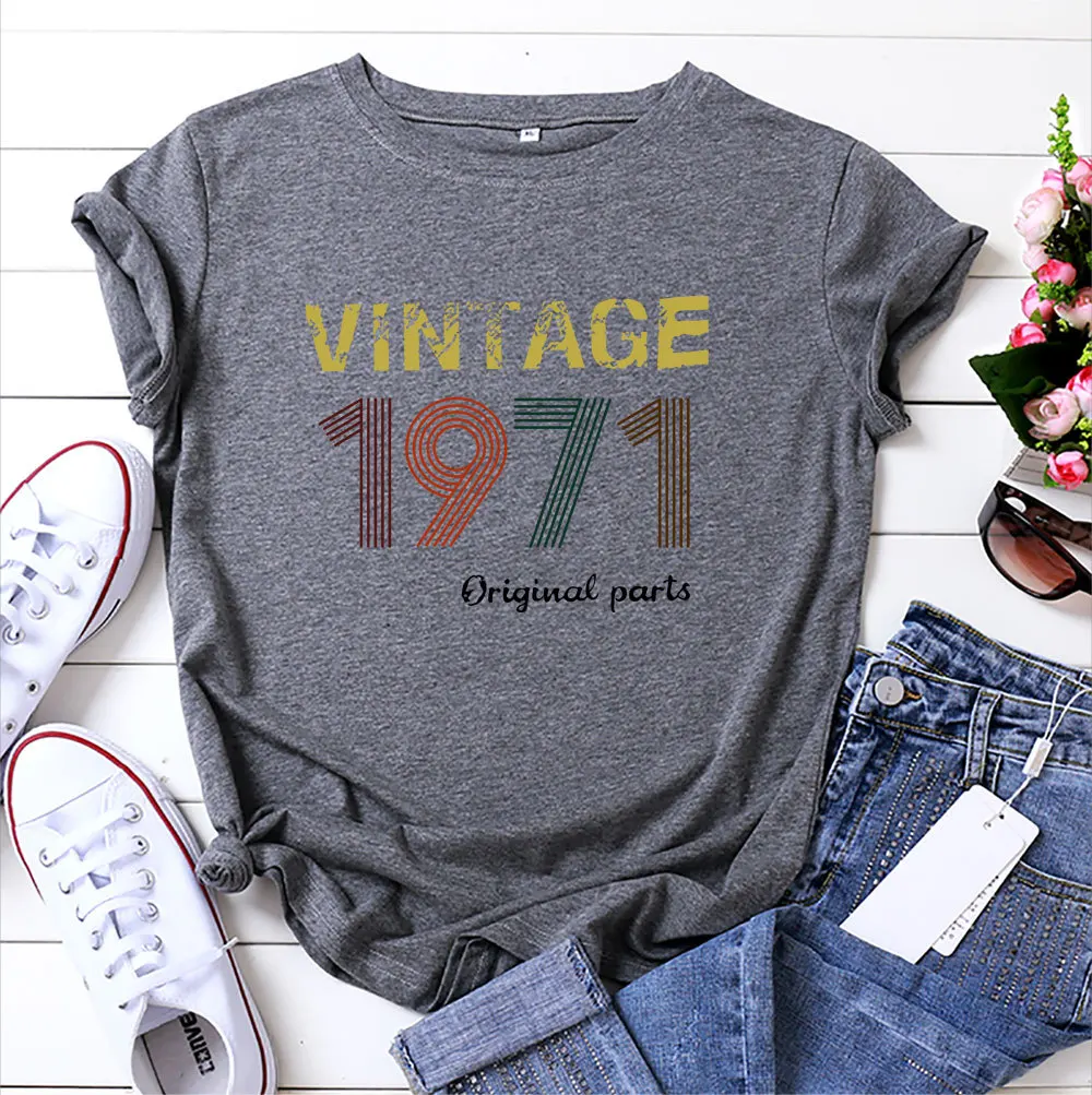 Vintage Women Short Sleeve Tshirt 1971 Letter Print Graphic Tee Ladies Summer Casual Streetwear
Vintage Women Short Sleeve Tshirt 1971 Letter Print Graphic Tee Ladies Summer Casual Streetwear